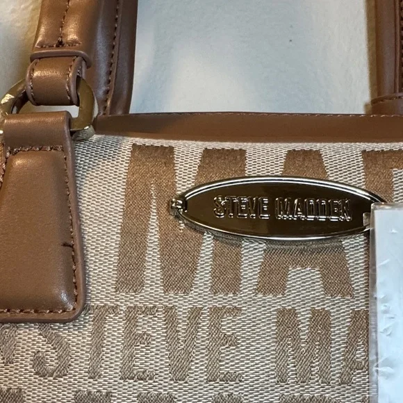Steve Madden Beige and Brown Logo Shoulder Bag with Charm - Picture 4 of 10